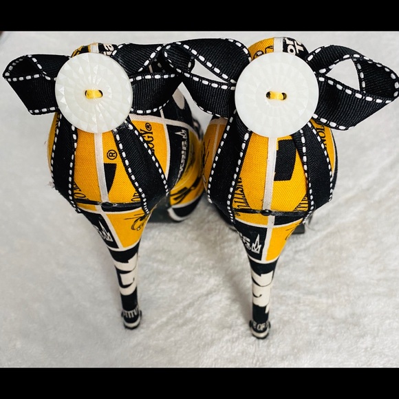 Almost Brand New Super Stylish GEORGIA TECH Heels - Box 41 - Picture 5 of 7